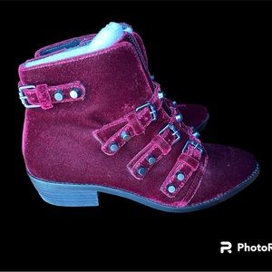 Gianni Bini ankle boots